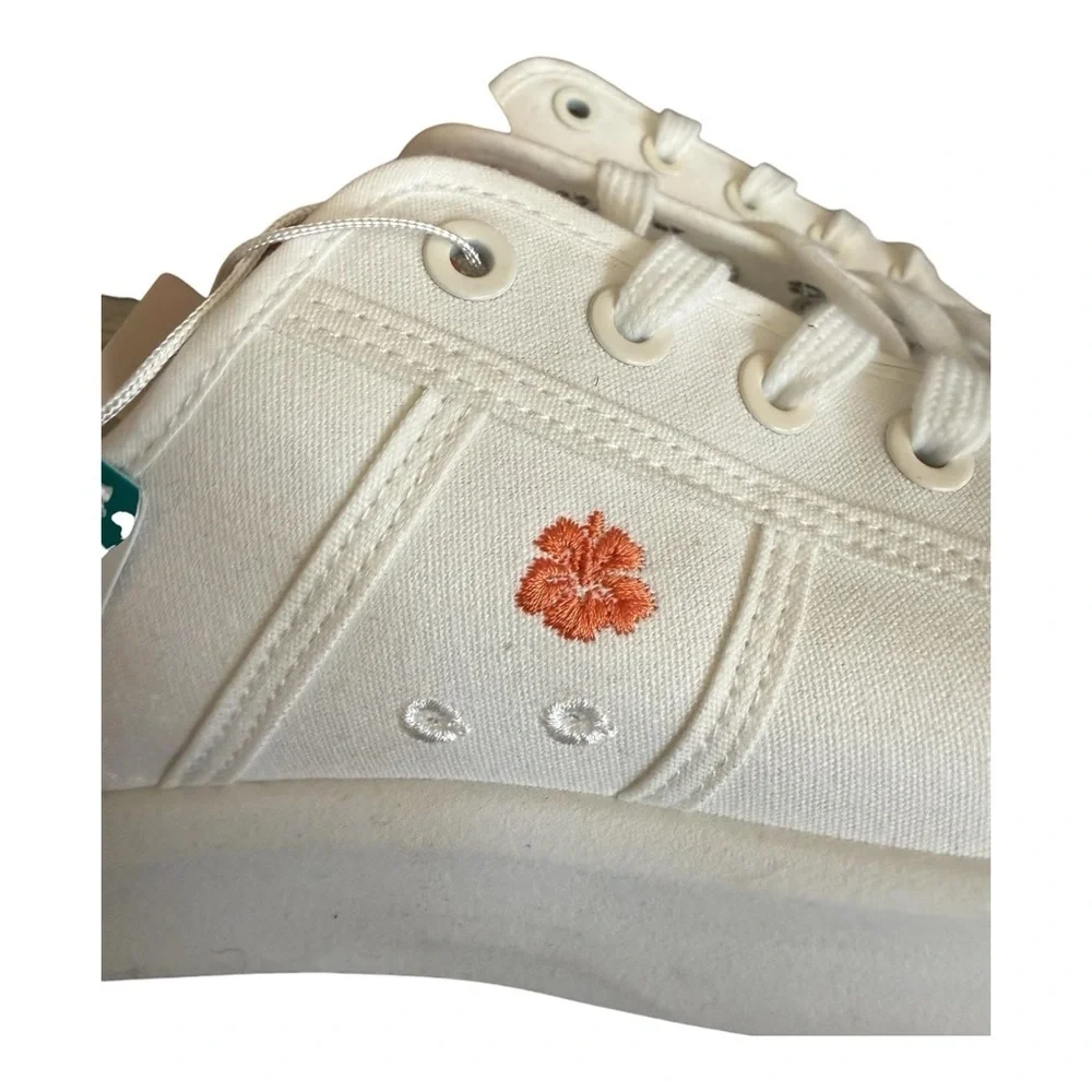 Tommy Bahama White Canvas Low Top Sneakers Size 9 Casual Island Lifestyle